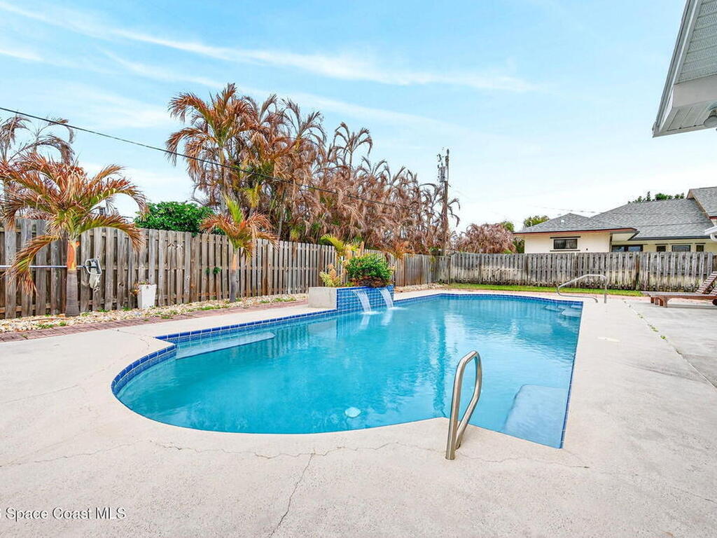 250 Sheridan Avenue, Satellite Beach, FL 32937