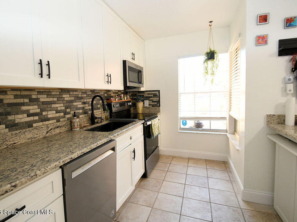 822 Brow Court, Palm Bay, FL 32905