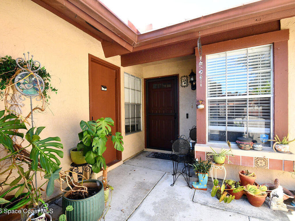 822 Brow Court, Palm Bay, FL 32905