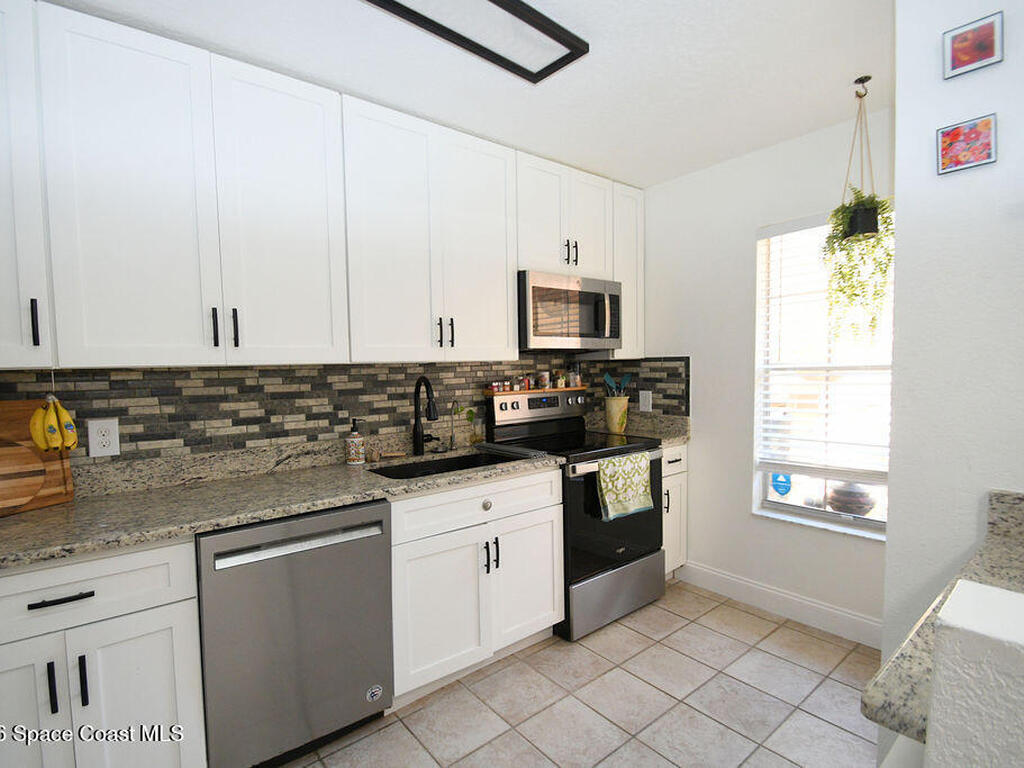 822 Brow Court, Palm Bay, FL 32905