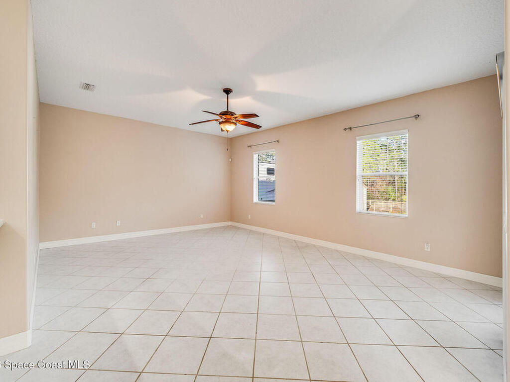 5025 Fawn Lake Boulevard, Mims, FL 32754