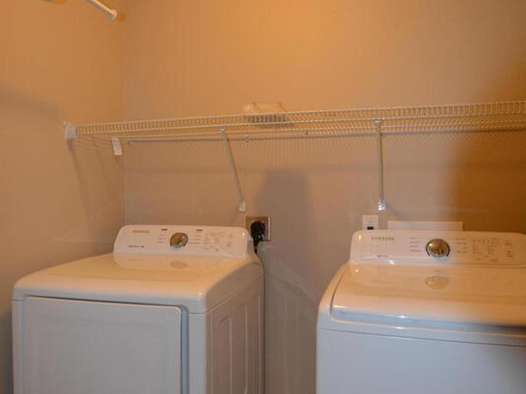 2570 Revolution Street, Melbourne, FL 32935