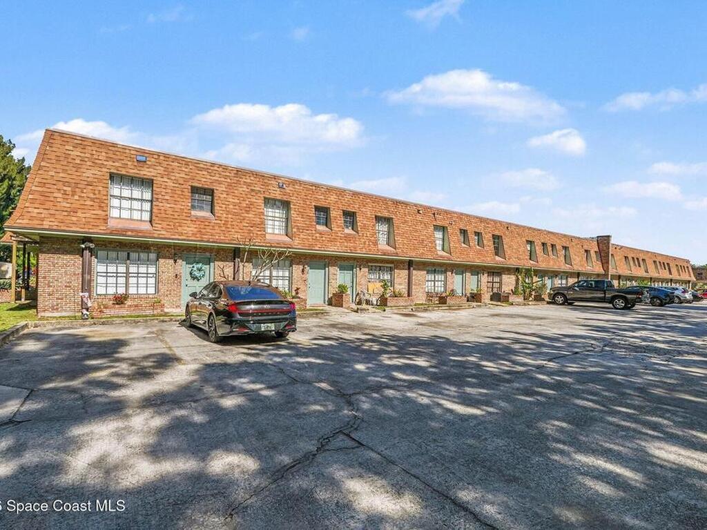 1300 Arlington Lane, Palm Bay, FL 32905