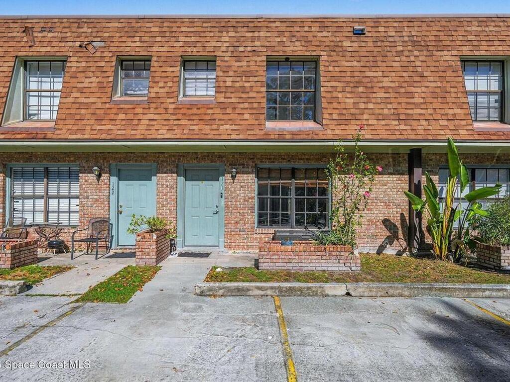 1300 Arlington Lane, Palm Bay, FL 32905