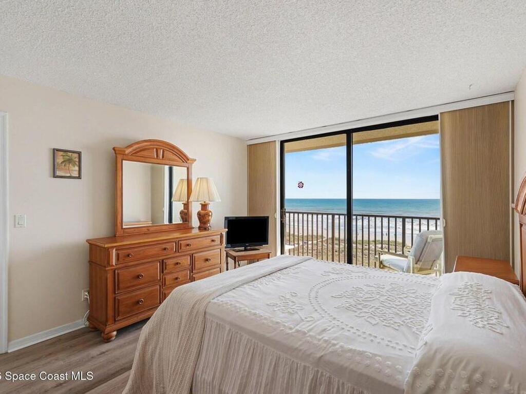 1860 N Atlantic Avenue, Cocoa Beach, FL 32931