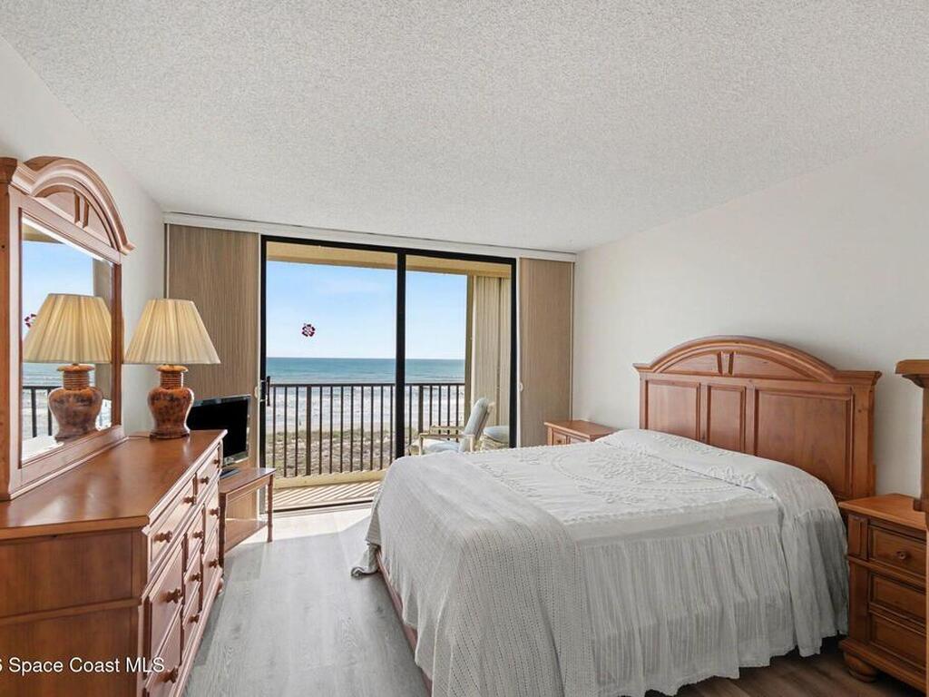 1860 N Atlantic Avenue, Cocoa Beach, FL 32931