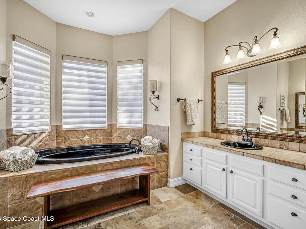 450 E Hall Road, Merritt Island, FL 32953