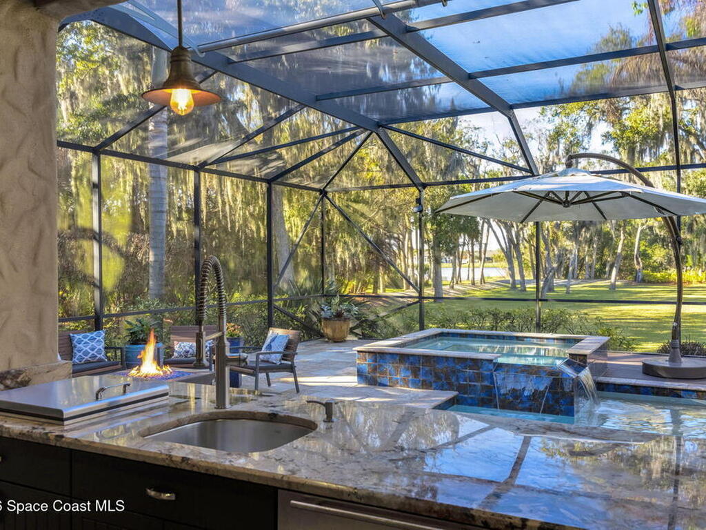 450 E Hall Road, Merritt Island, FL 32953