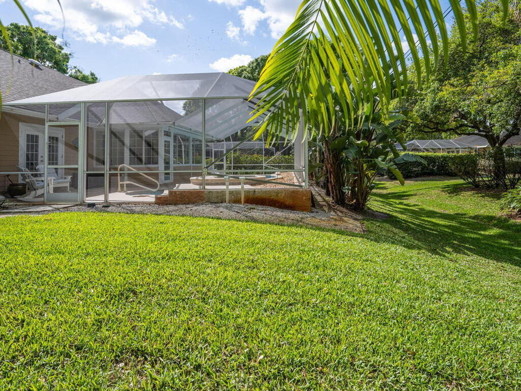 137 38th Court, Vero Beach, FL 32968