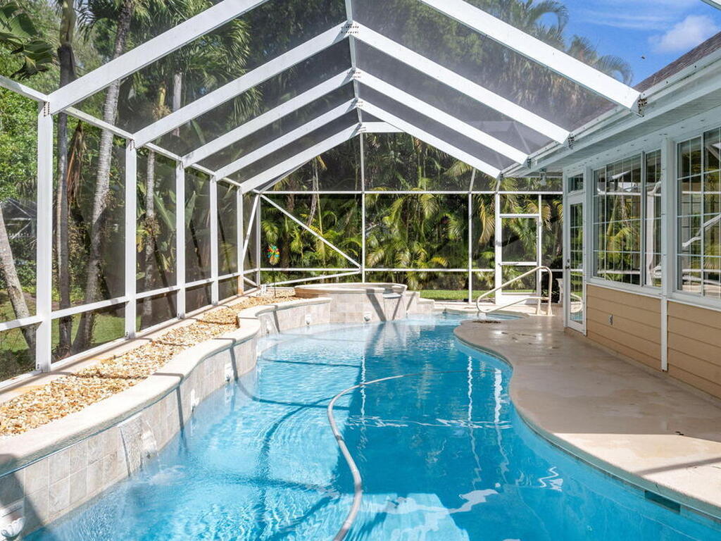 137 38th Court, Vero Beach, FL 32968