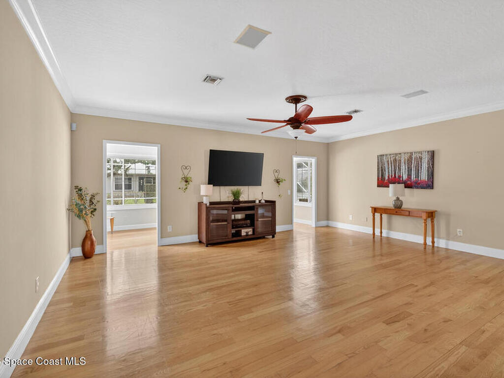 137 38th Court, Vero Beach, FL 32968
