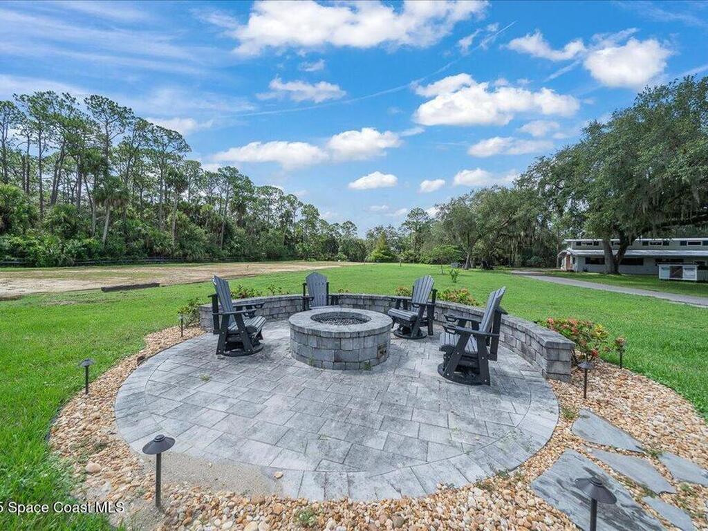 5685 Lake Washington Road, Melbourne, FL 32934