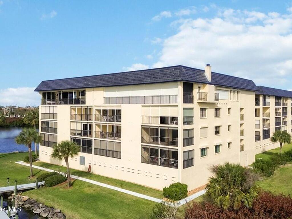 190 Escambia Lane, Cocoa Beach, FL 32931