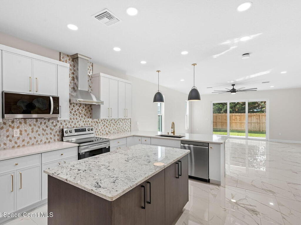 119 Jefferson Avenue, Cape Canaveral, FL 32920