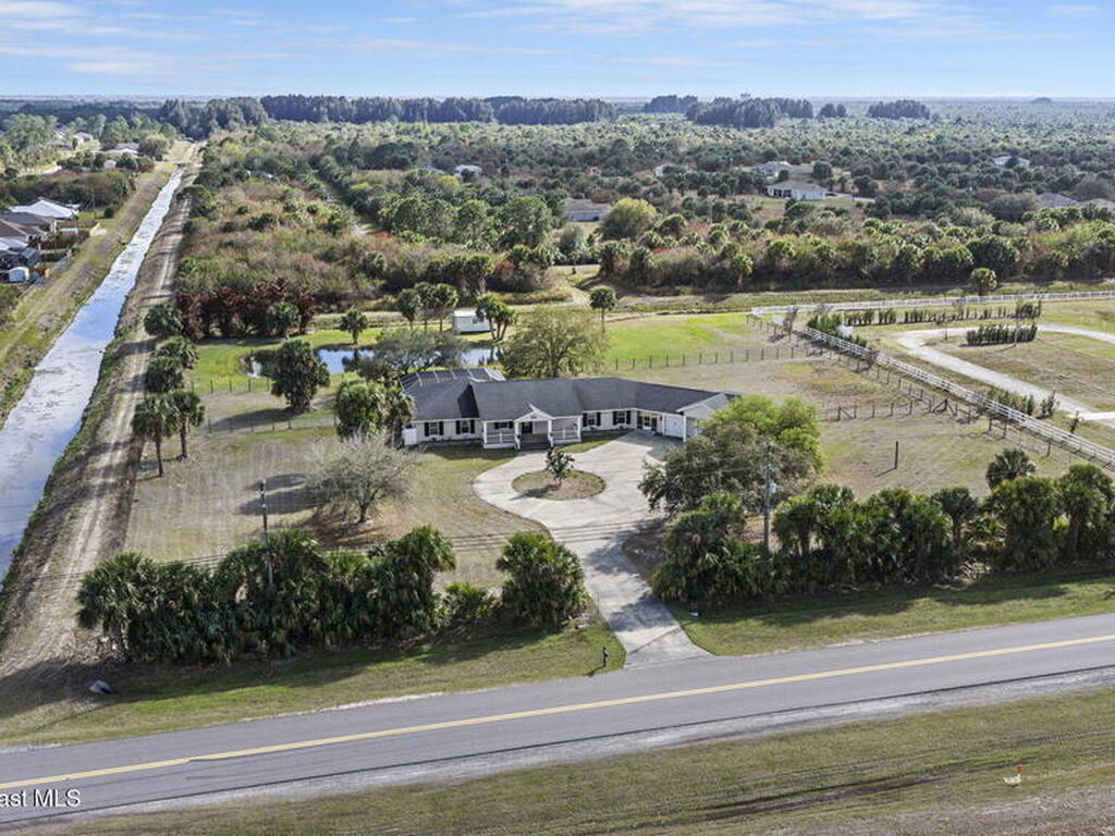 704 Osmosis Drive, Palm Bay, FL 32908