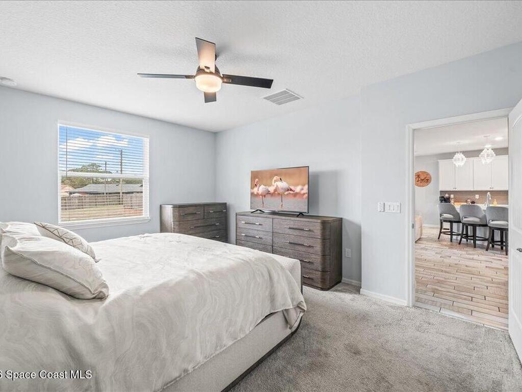 800 Lyons Circle, Palm Bay, FL 32907