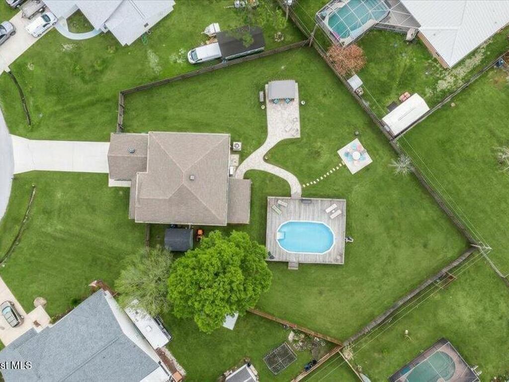 800 Lyons Circle, Palm Bay, FL 32907