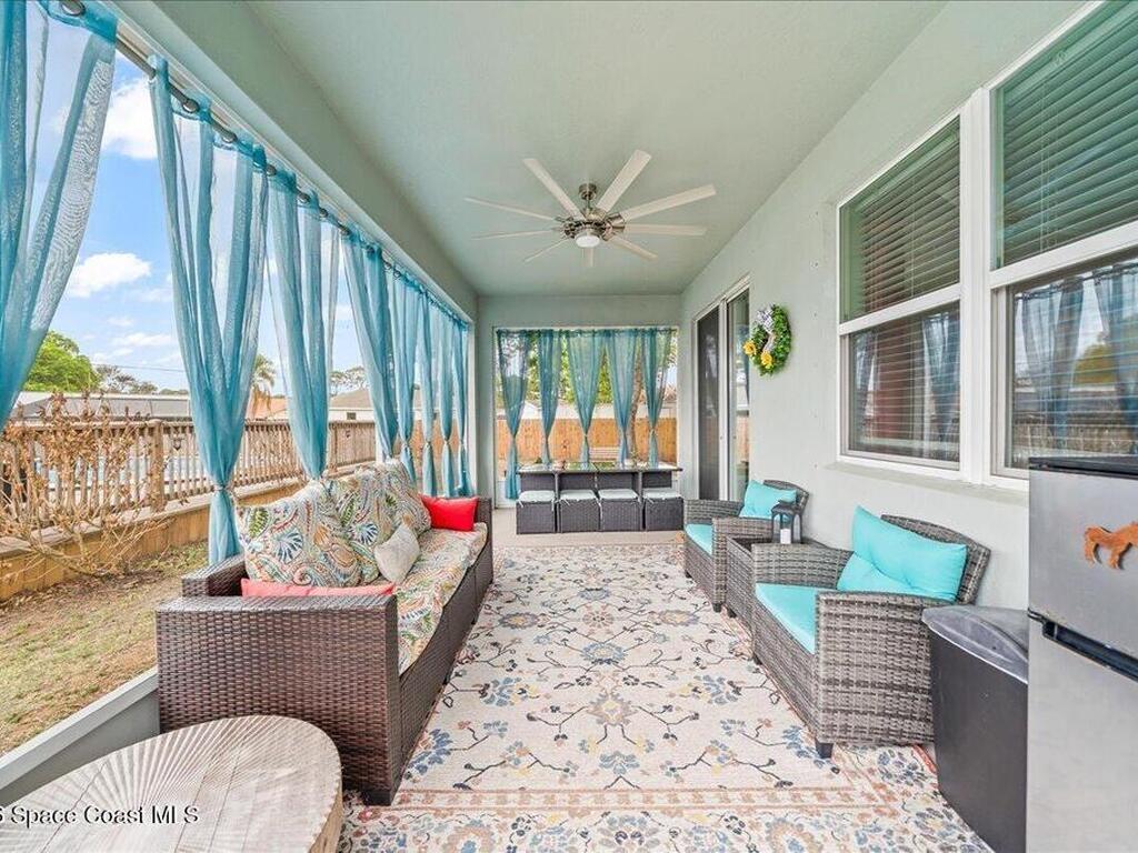 800 Lyons Circle, Palm Bay, FL 32907