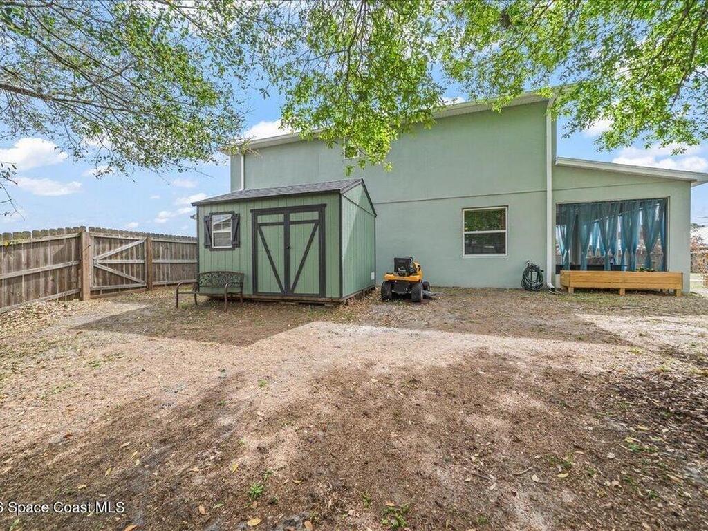 800 Lyons Circle, Palm Bay, FL 32907