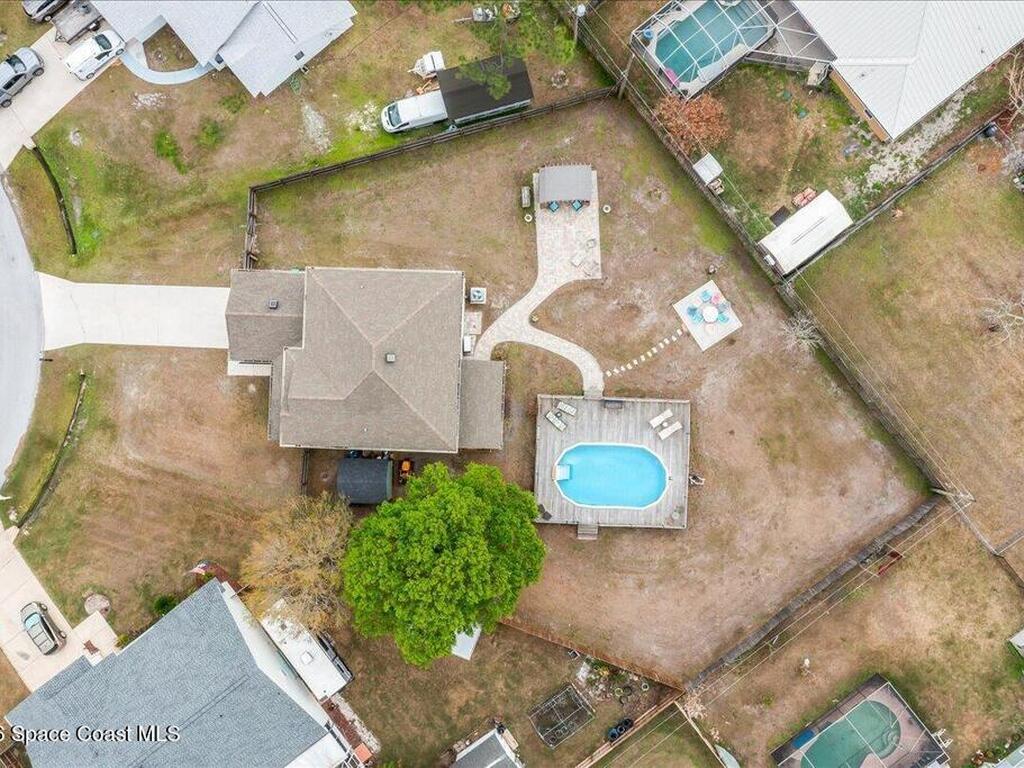 800 Lyons Circle, Palm Bay, FL 32907