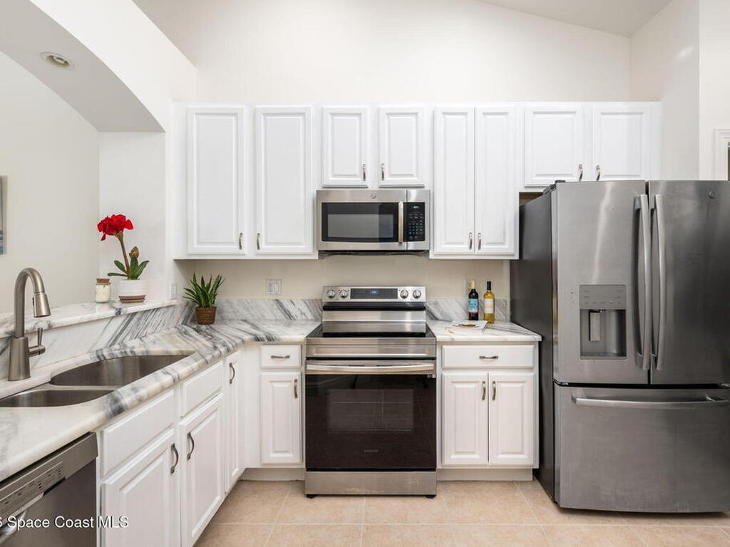 1639 Baseline Lane, Vero Beach, FL 32967