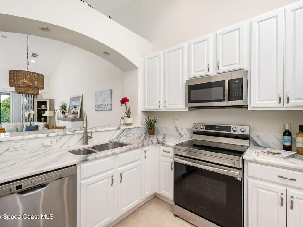 1639 Baseline Lane, Vero Beach, FL 32967