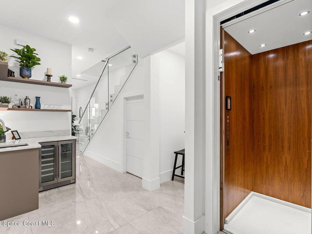 1809 Riverview Drive, Melbourne, FL 32901