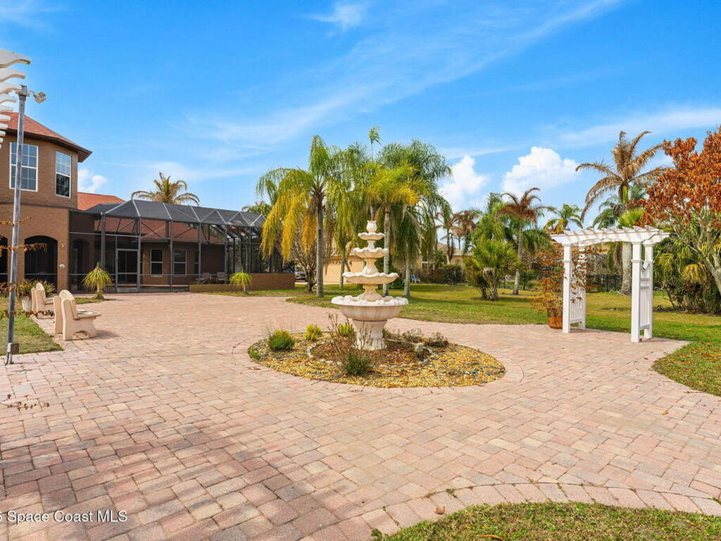 5137 Royal Paddock Way, Merritt Island, FL 32953