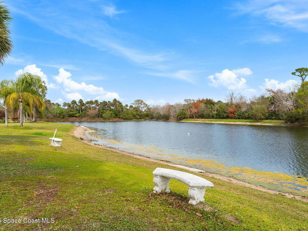 5137 Royal Paddock Way, Merritt Island, FL 32953