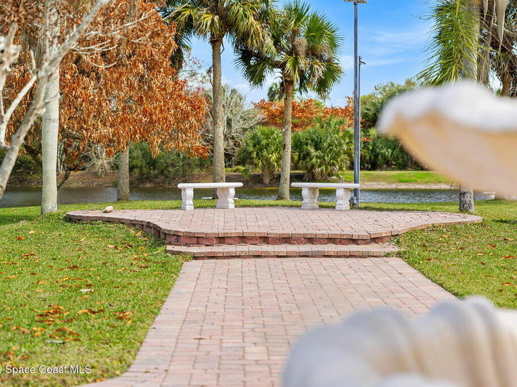 5137 Royal Paddock Way, Merritt Island, FL 32953