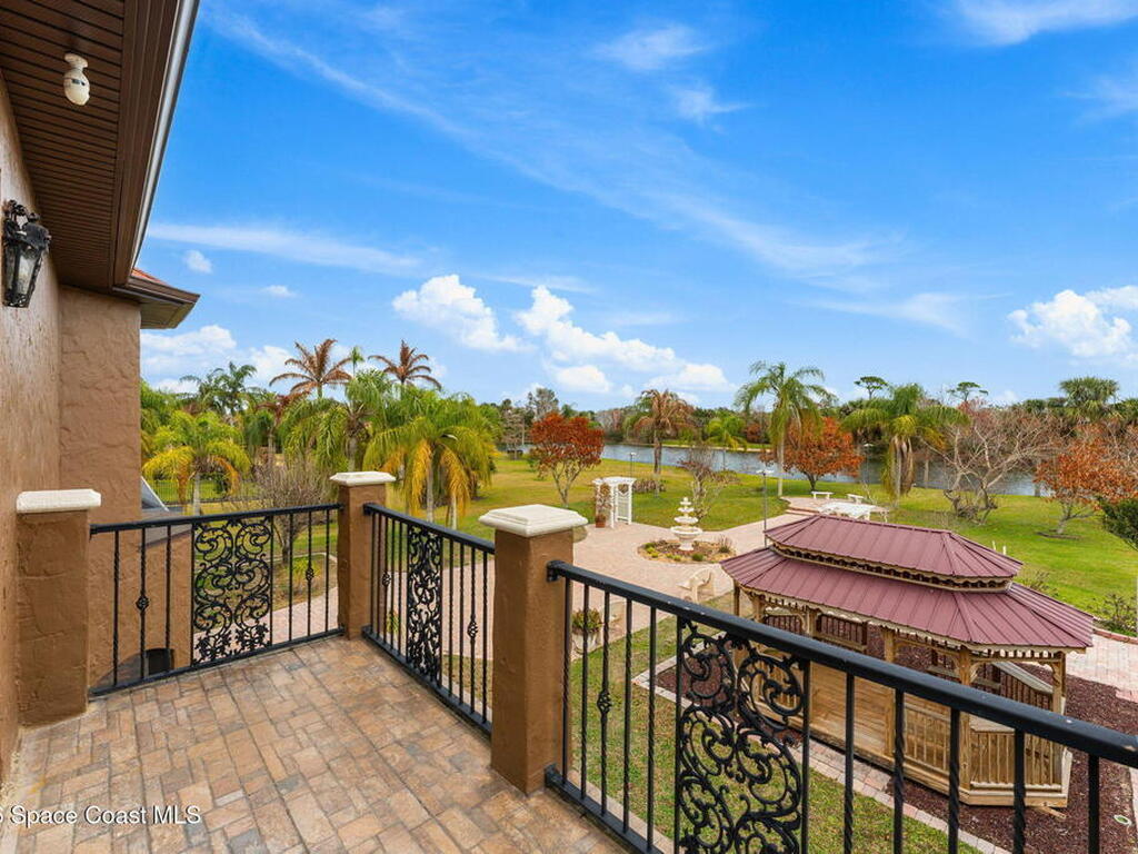 5137 Royal Paddock Way, Merritt Island, FL 32953