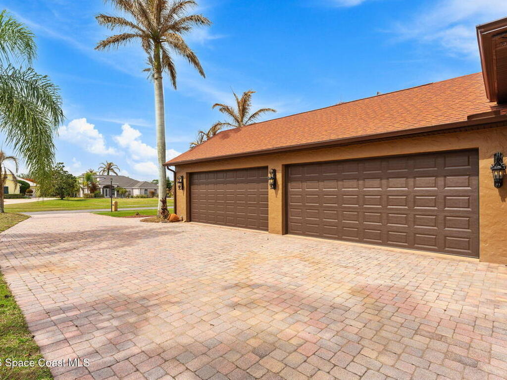 5137 Royal Paddock Way, Merritt Island, FL 32953