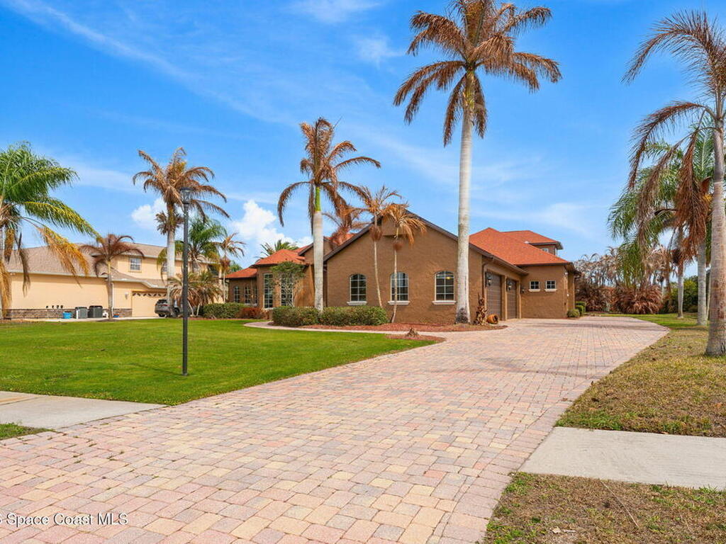 5137 Royal Paddock Way, Merritt Island, FL 32953