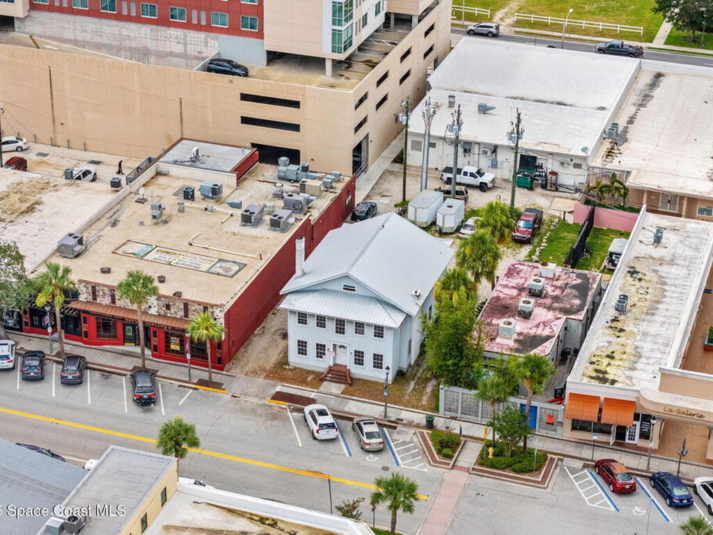 814 E New Haven Avenue, Melbourne, FL 32901