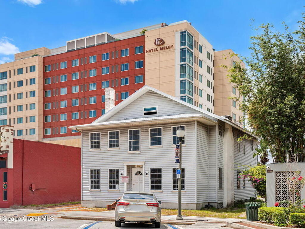 814 E New Haven Avenue, Melbourne, FL 32901