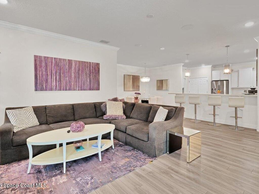 6020 Wild Olive Way, Vero Beach, FL 32966