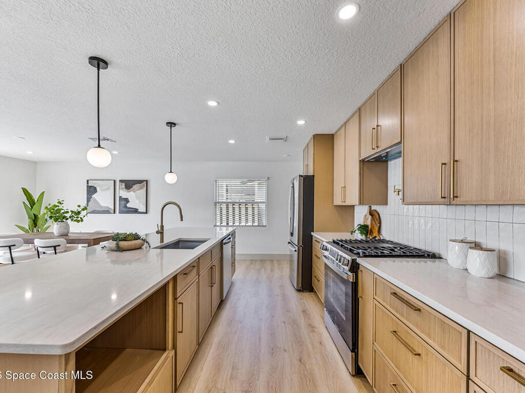 43 Westview Lane, Cocoa Beach, FL 32931