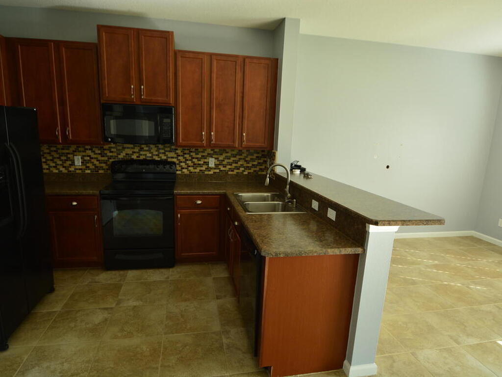 2765 Revolution Street, Melbourne, FL 32935