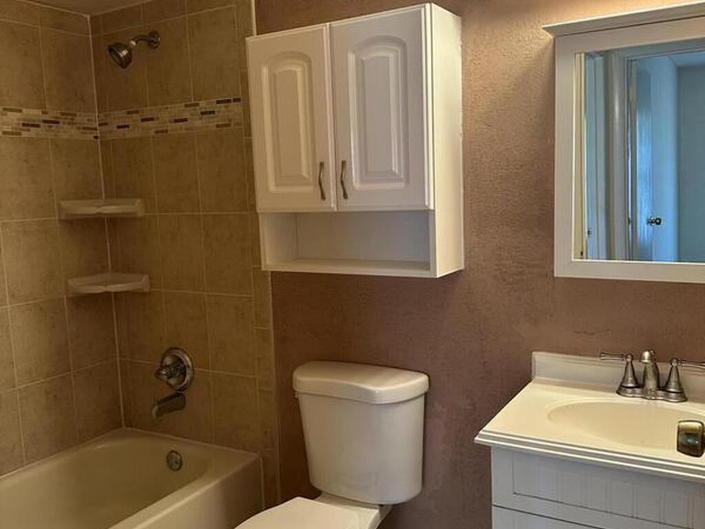 1411 Manor Drive, Palm Bay, FL 32905