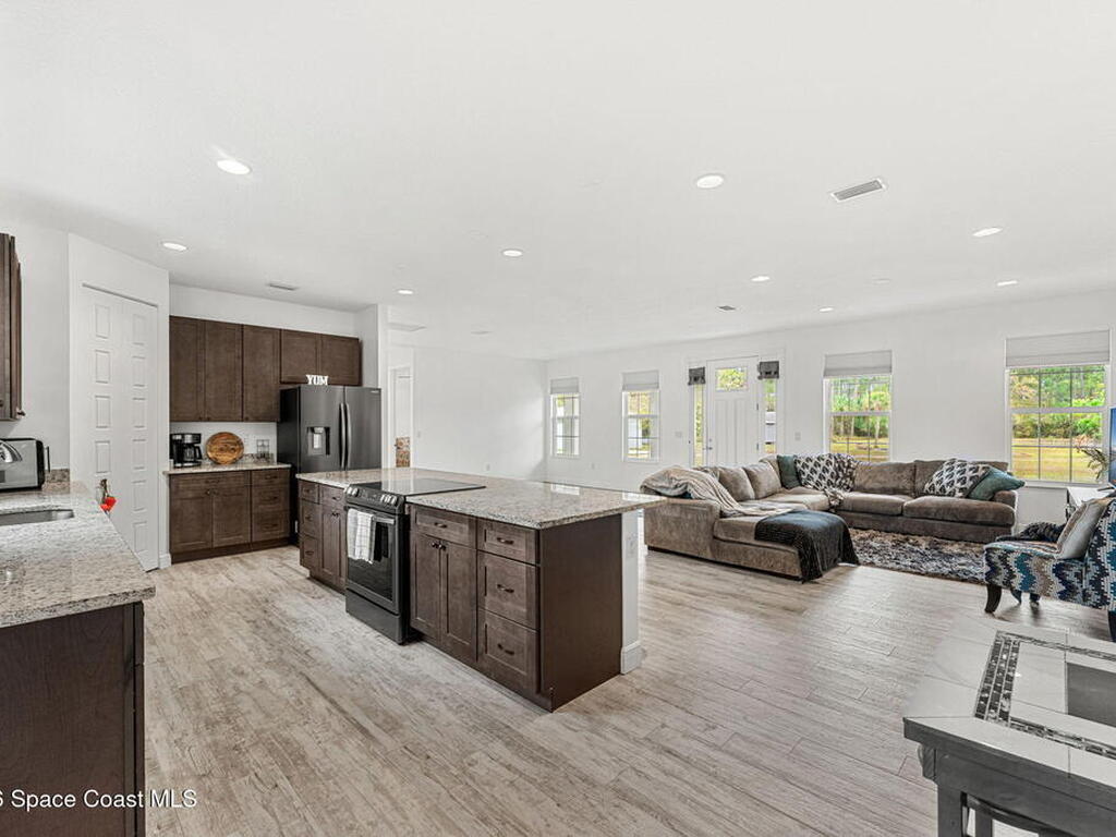 2050 Valkaria Road, Grant-Valkaria, FL 32950