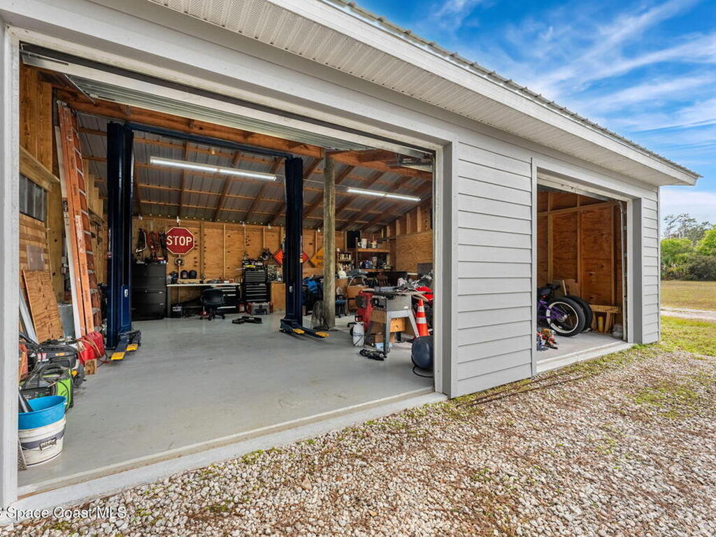 2050 Valkaria Road, Grant-Valkaria, FL 32950