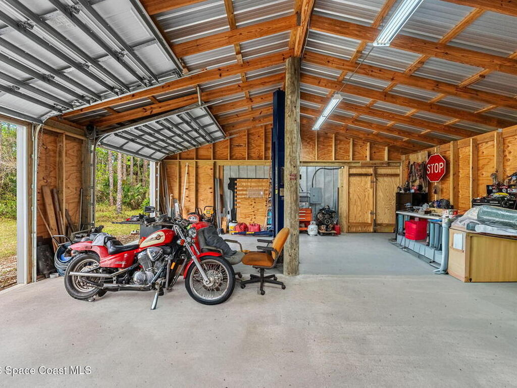 2050 Valkaria Road, Grant-Valkaria, FL 32950