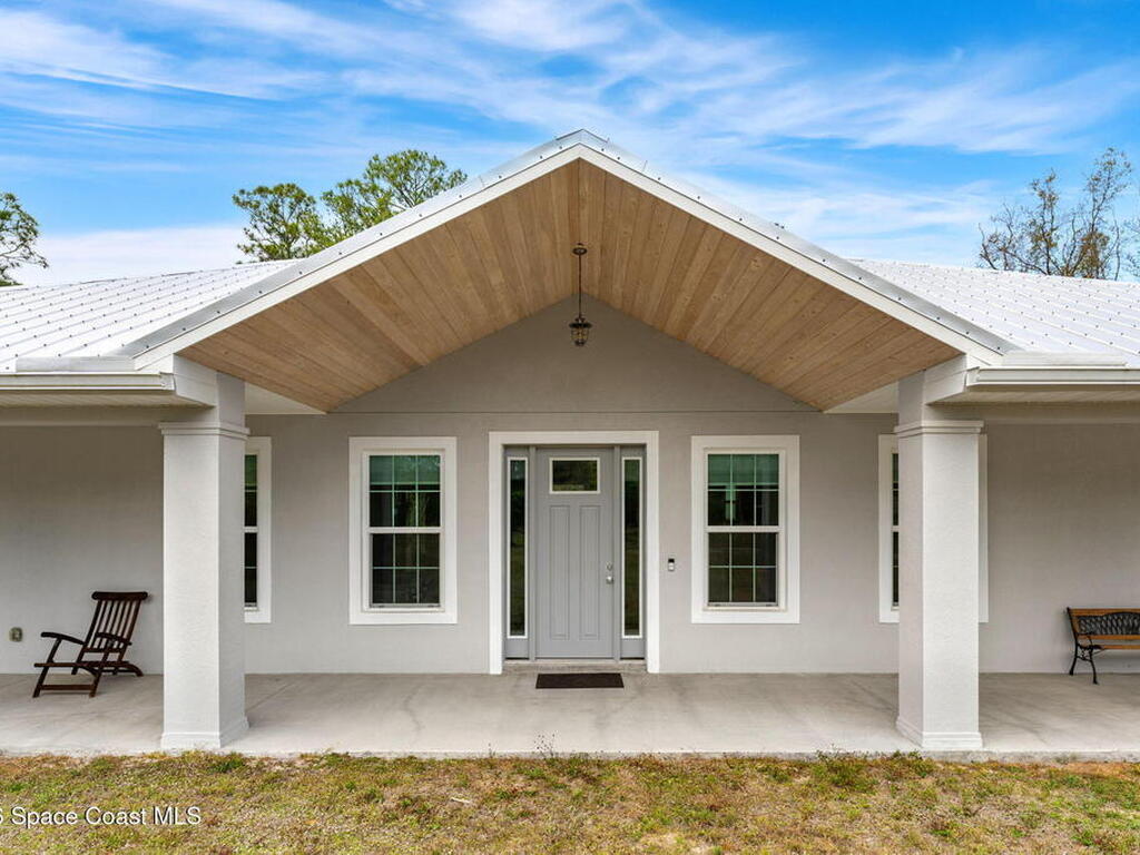 2050 Valkaria Road, Grant-Valkaria, FL 32950