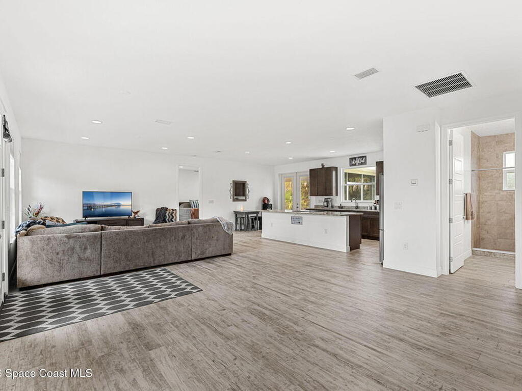 2050 Valkaria Road, Grant-Valkaria, FL 32950