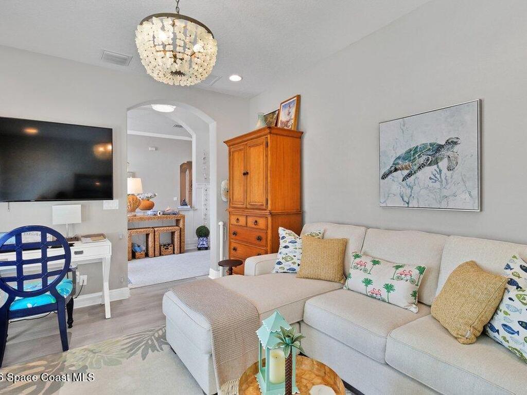 8260 Meredith Place, Vero Beach, FL 32968