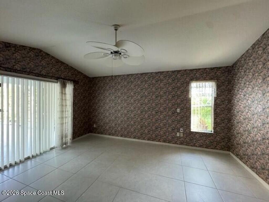 3941 58th Circle, Vero Beach, FL 32966