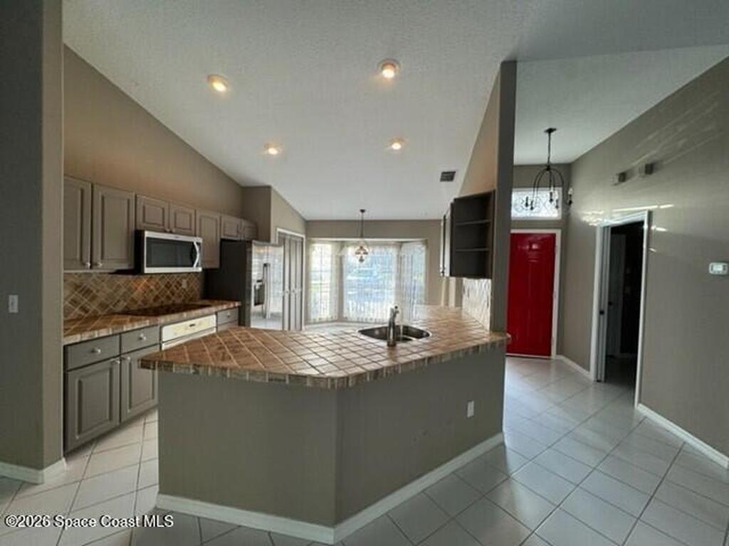 3941 58th Circle, Vero Beach, FL 32966