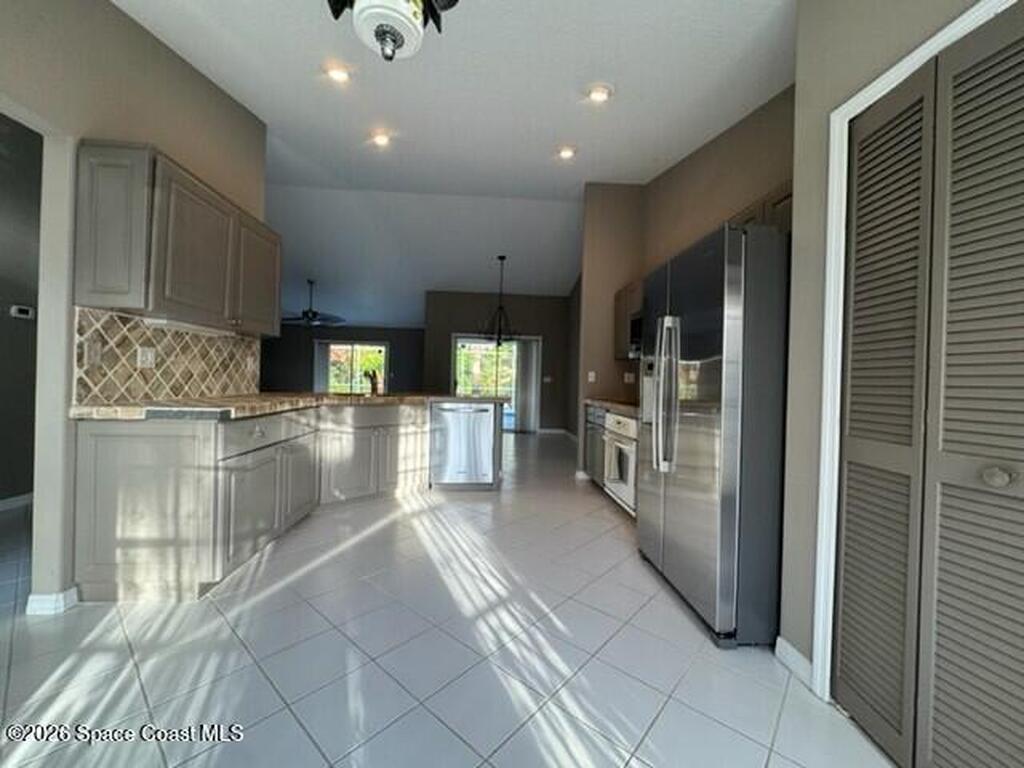 3941 58th Circle, Vero Beach, FL 32966