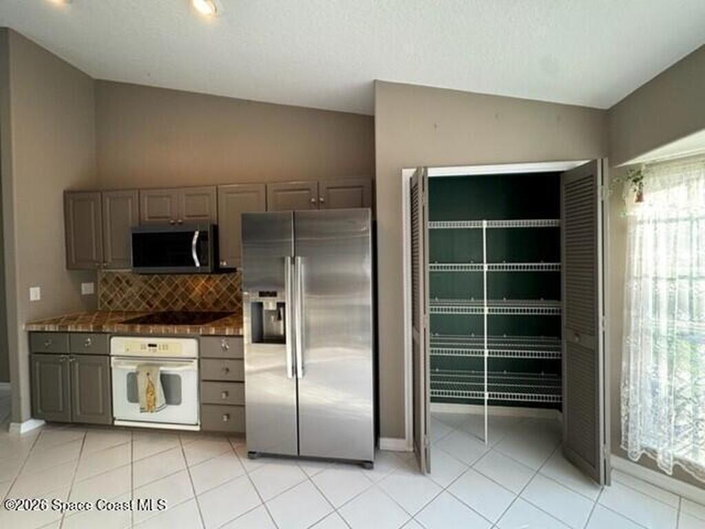 3941 58th Circle, Vero Beach, FL 32966