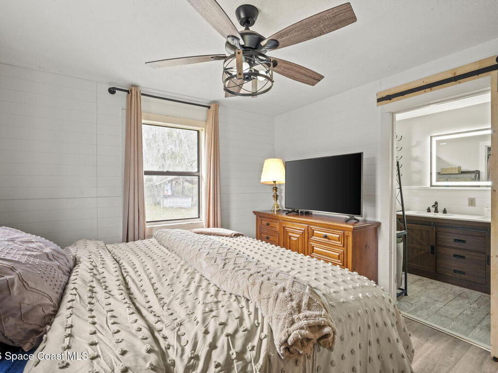 3416 Flounder Creek Road, Mims, FL 32754